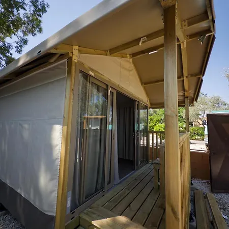 Real Village Acampamento Roma